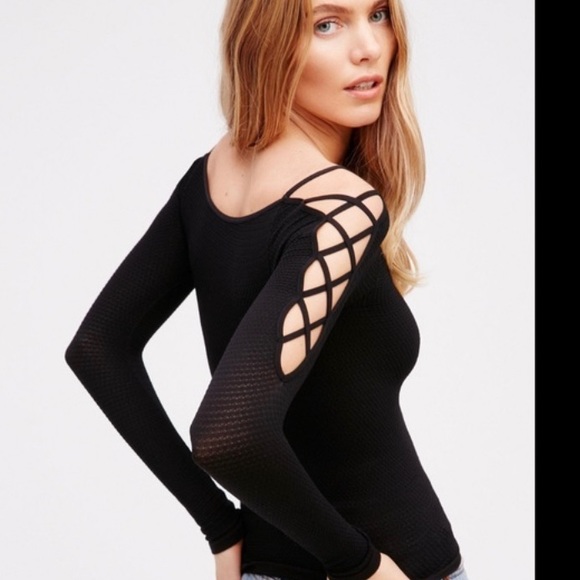 Free People long sleeve criss cross arm shirt - Picture 2 of 3